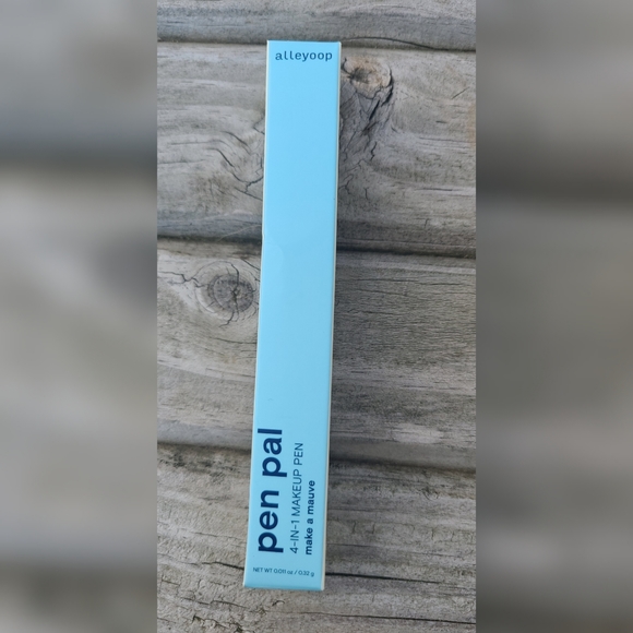 Seven Piece Makeup and Earring Bundle - Picture 4 of 9